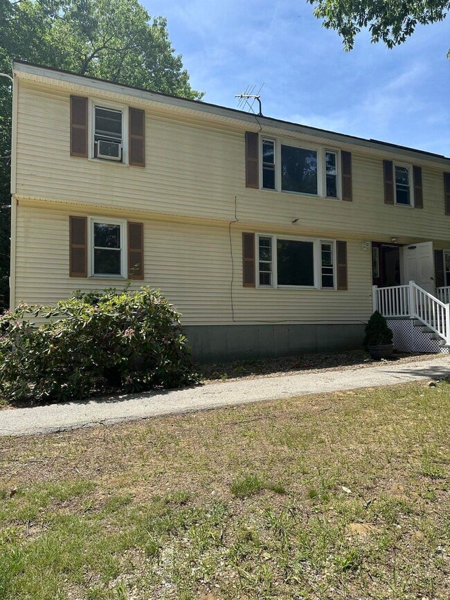 Building Photo - 153 Hampstead Rd Unit A