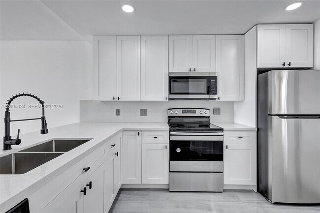 Photo - 3091 N Course Dr Unit 702