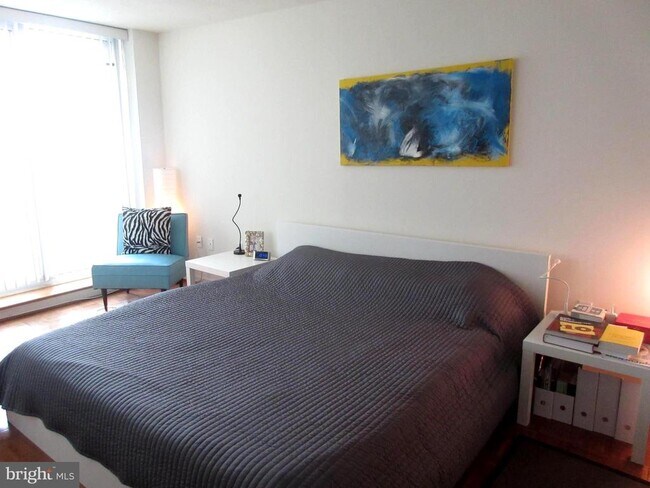 Photo - 604 S Washington Square Unit 2408