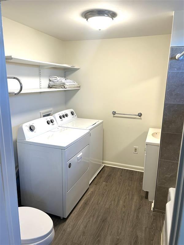 Building Photo - 33 Putnam St Unit C