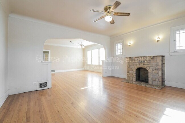 Photo - 1442 Perry St