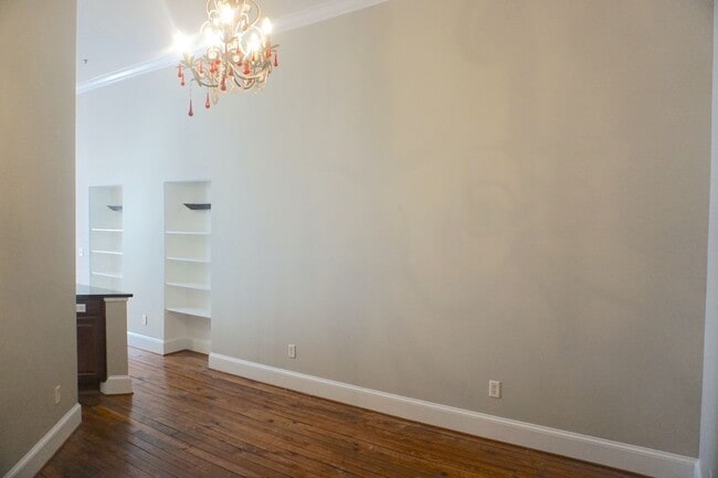 Photo - HISTORIC DISTRICT | BROUGHTON STREET