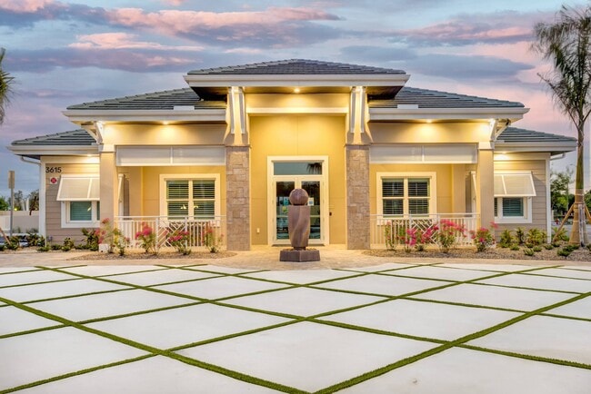 Photo - The Reef at Winkler