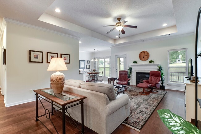 304 Tigitsi Way