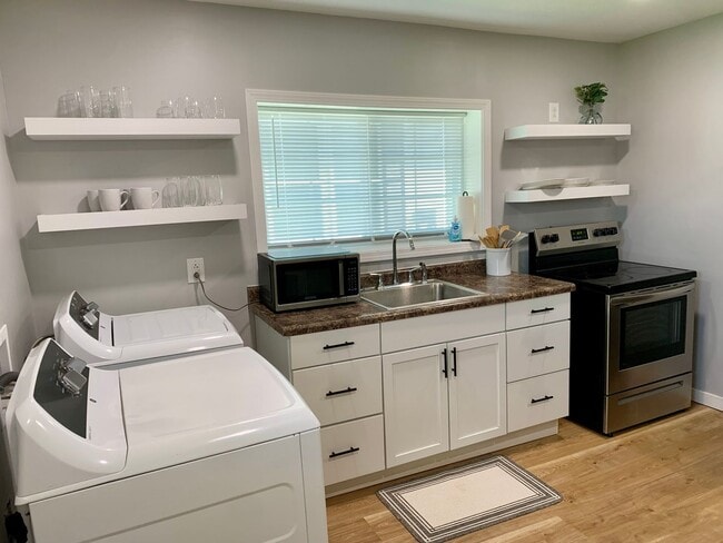 Photo - FURNISHED RENTAL