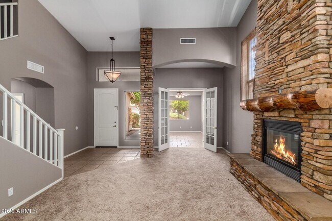 Building Photo - 731 W Indigo Dr
