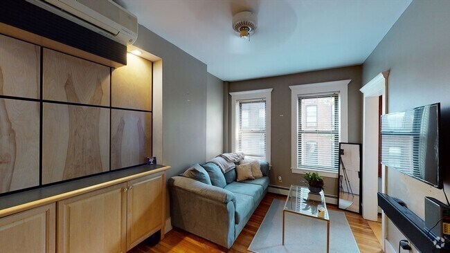 Building Photo - 12 Isabella St Unit 4 Rental