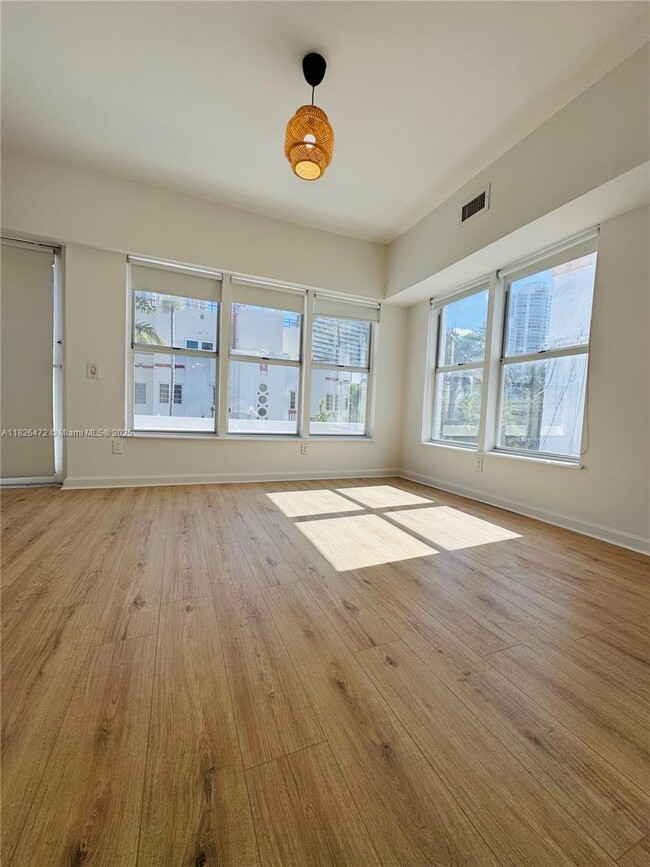 Photo - 227 1st St Apartment Unit 2