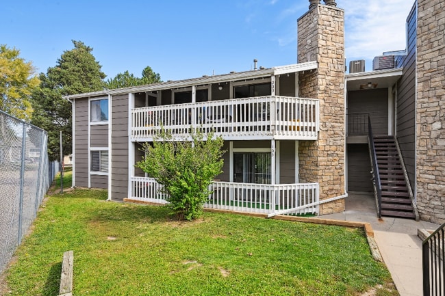 Photo - 18103 E Kentucky Ave Unidad 203