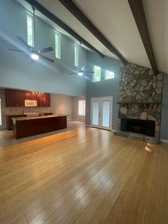 Photo - 8006 Briardale Dr