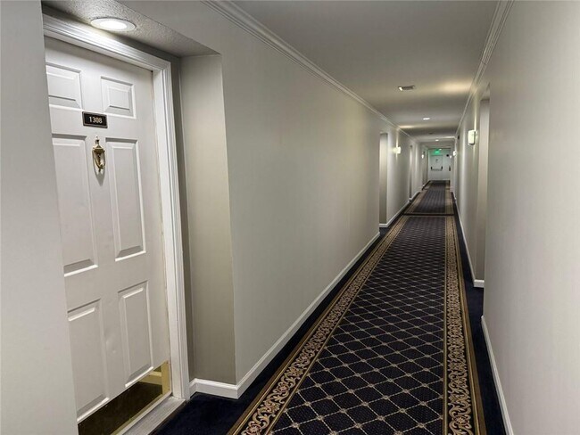 Photo - 1308 Pine Heights Dr NE