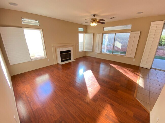 Photo - *BEAUTIFUL 3 CAR GARAGE HOME IN THE NORTH ...