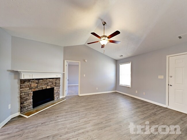 Photo - 184 Kings Crossing Ct