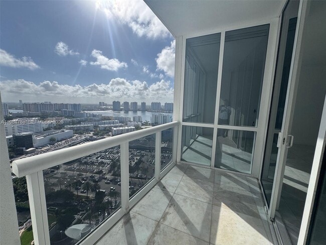 Building Photo - 18201 Collins Ave Unit 3505