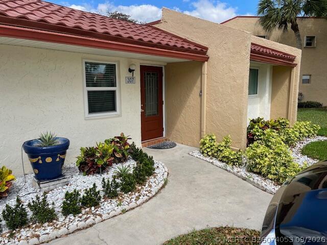 307 Lake Evelyn Dr