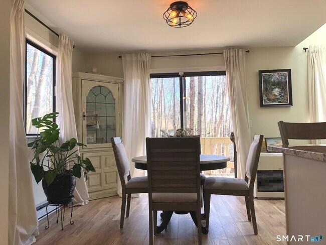 Photo - 355 Ledge Dr Unidad 355