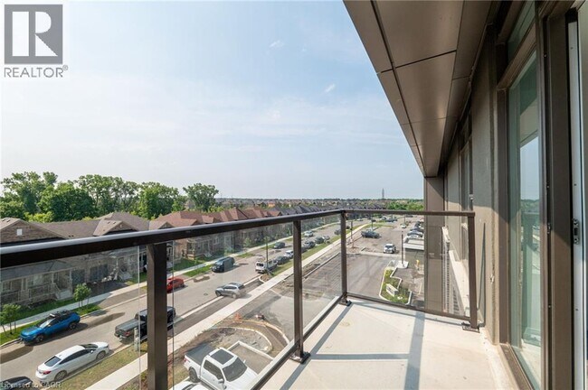 Photo - 470 Dundas St E Unit 422