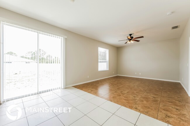Photo - 827 Eisenhower Blvd