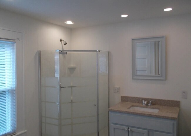 Photo - 504 Green Ave