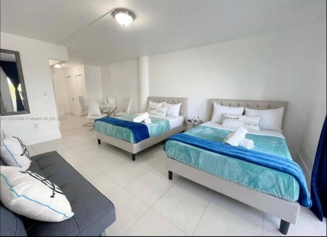 Photo - 7904 West Dr Unidad 205