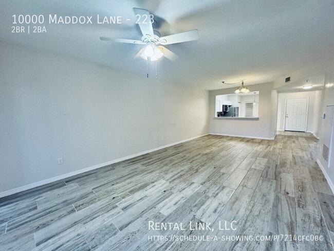 Photo - 10000 Maddox Ln Unidad 223