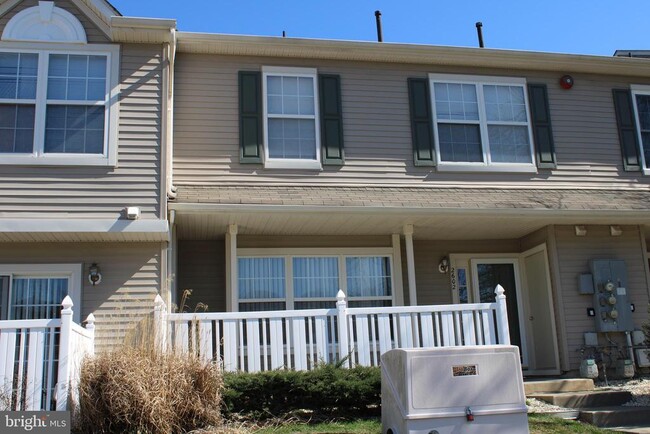 Building Photo - 2602 Beacon Hill Dr Rental
