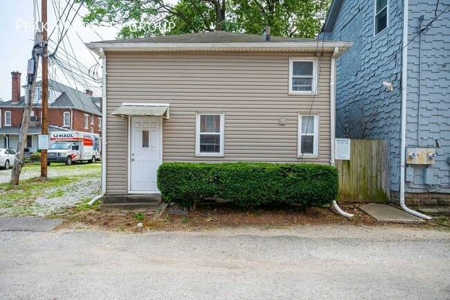 Building Photo - 202 1/2 W. 8th Avenue, Rear- Rental