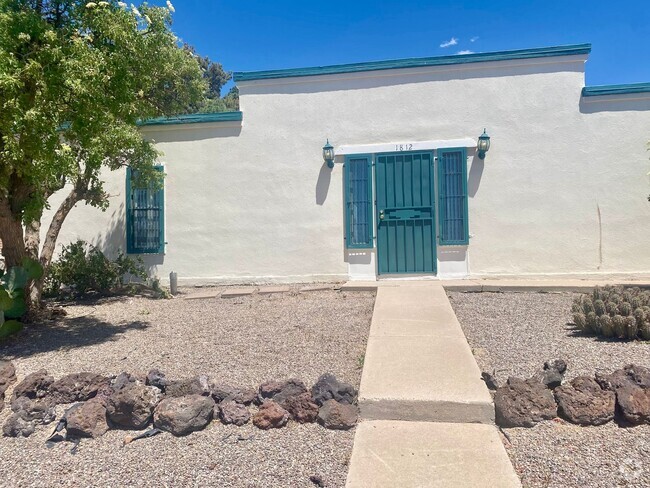 Building Photo - 1812 Pomona Dr Rental