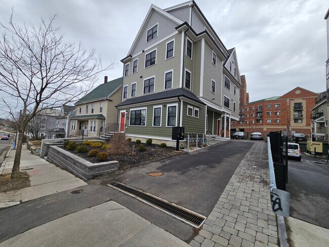Photo - 9 Everett St Unit 1