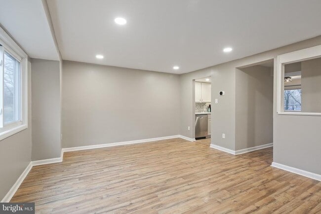 Photo - 9432 Merryrest Rd