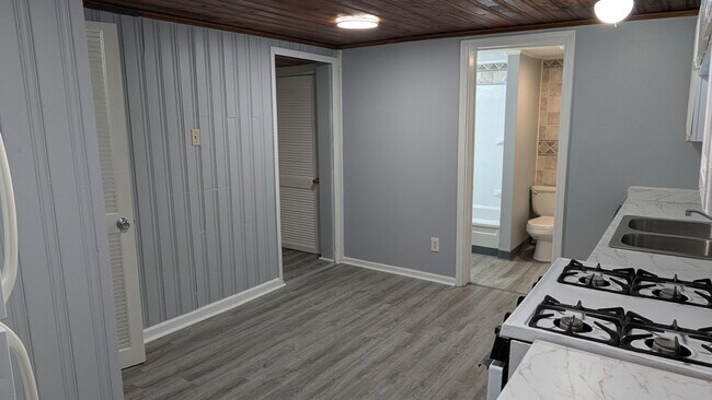 Photo - Welcome to this charming 3-bedroom, 1-bathroom home in Akron - Section 8 Welcome