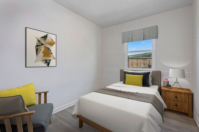 Photo - Hanover Courts