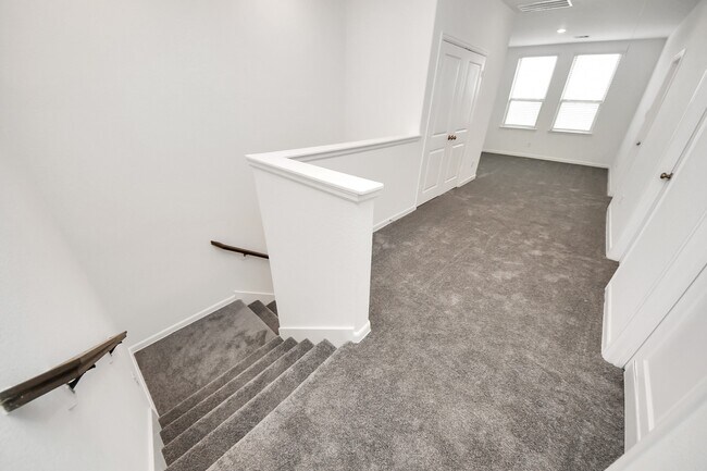 Photo - 22658 Sutherland Bend Ln
