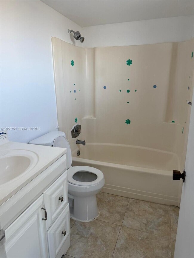 Photo - 2800 NW 56th Ave Unit B403