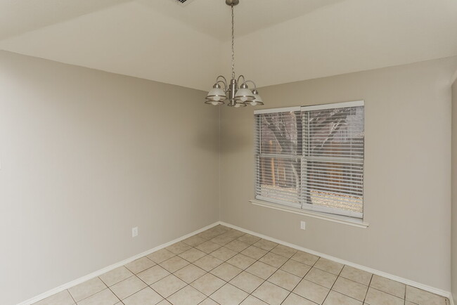 Photo - 317 Glen Meadow Dr