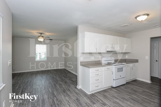 Photo - 3018 Amay James Ave