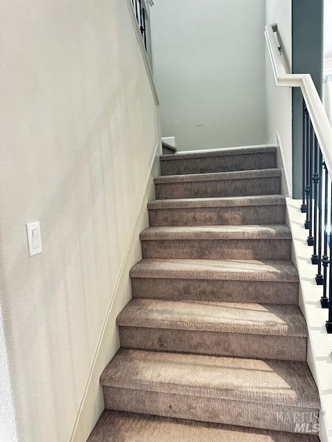 Photo - 2056 Parsons Dr