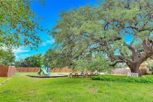 Photo - 2212 Melissa Oaks Ln