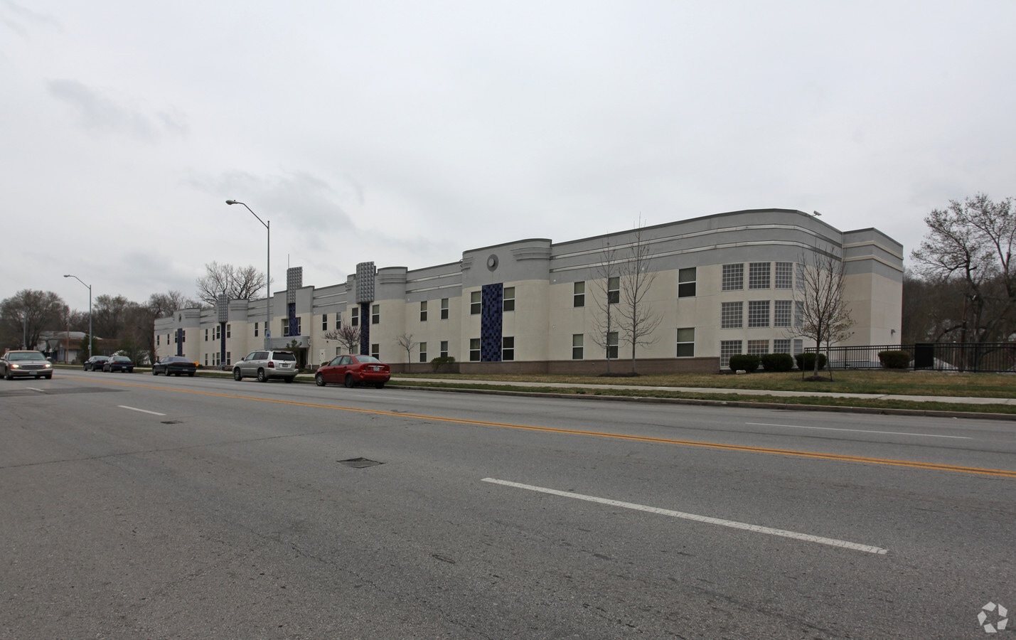 Photo - Twin Elms Apartments