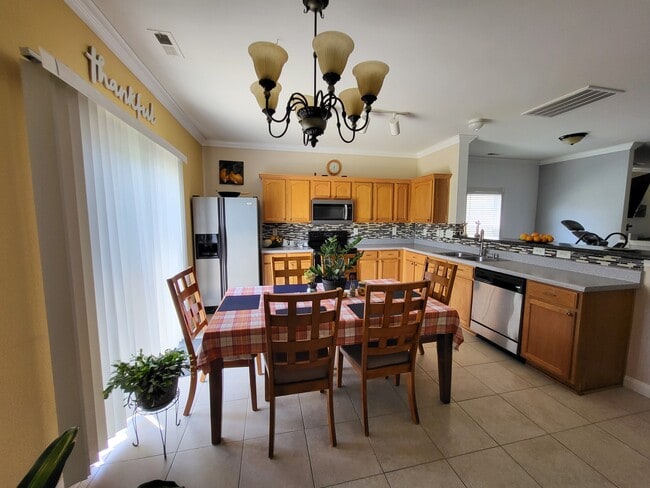 Cocina - 968 Willow Creek Dr