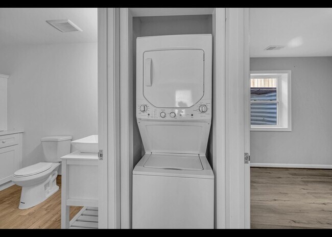 Photo - 2909 Cherry St