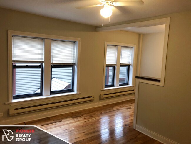 Building Photo - 2842 N Orchard St Rental