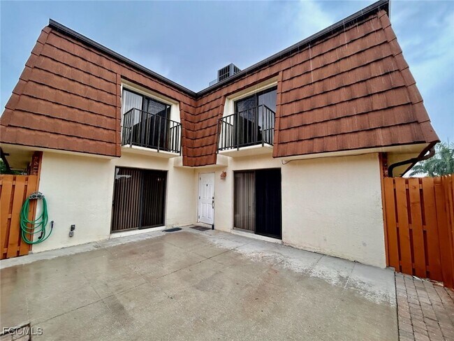 Photo - 1408 Park Shore Cir