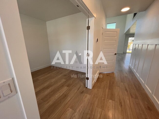 Photo - 909 Sagehill Dr