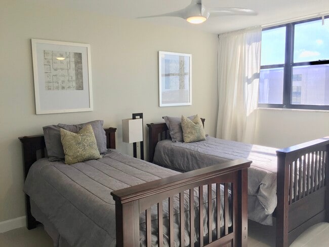 Photo - 336 Golfview Rd Unit 1110