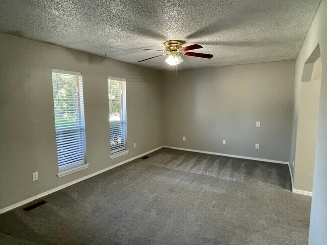Photo - 6712 NW 18th Cir