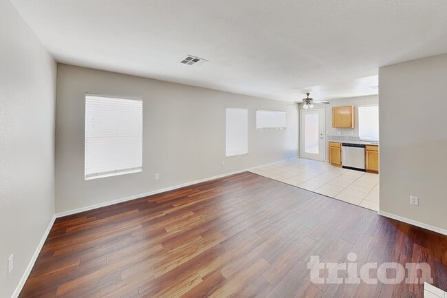 Photo - 6941 Wine River Dr