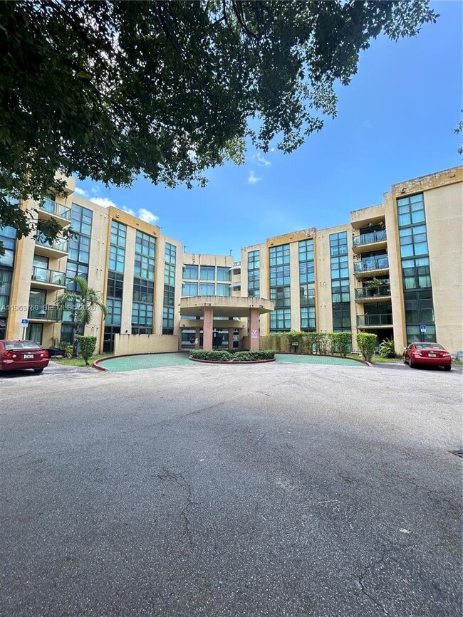 Building Photo - 11750 SW 18th St Unit 224-1