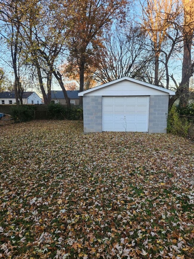 Photo - Freshly painted 2 bedroom 1 bath with a detached garage!