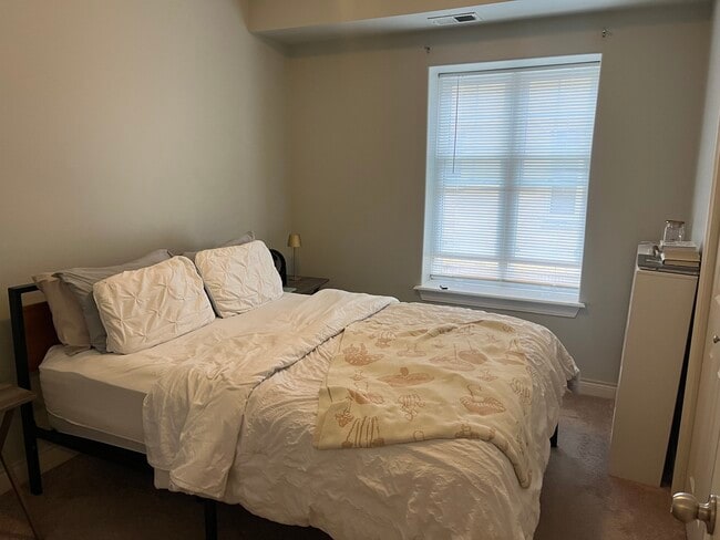 Photo - 1468 E 69th St Unit 2